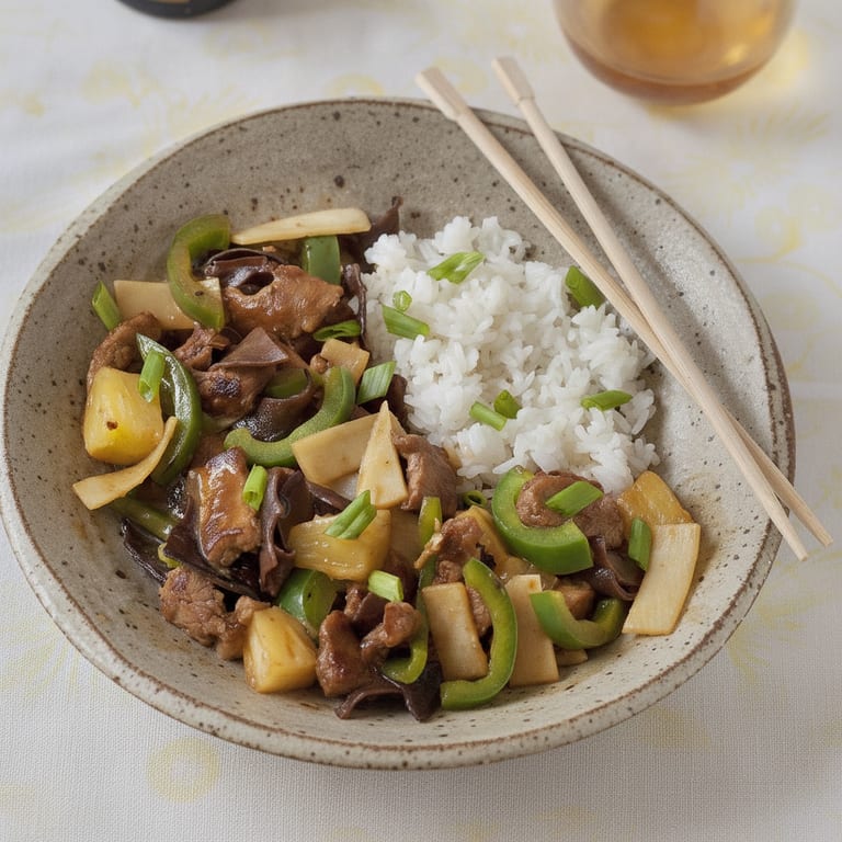 Porc aux pousses de bambous et champignons noirs (Chine)