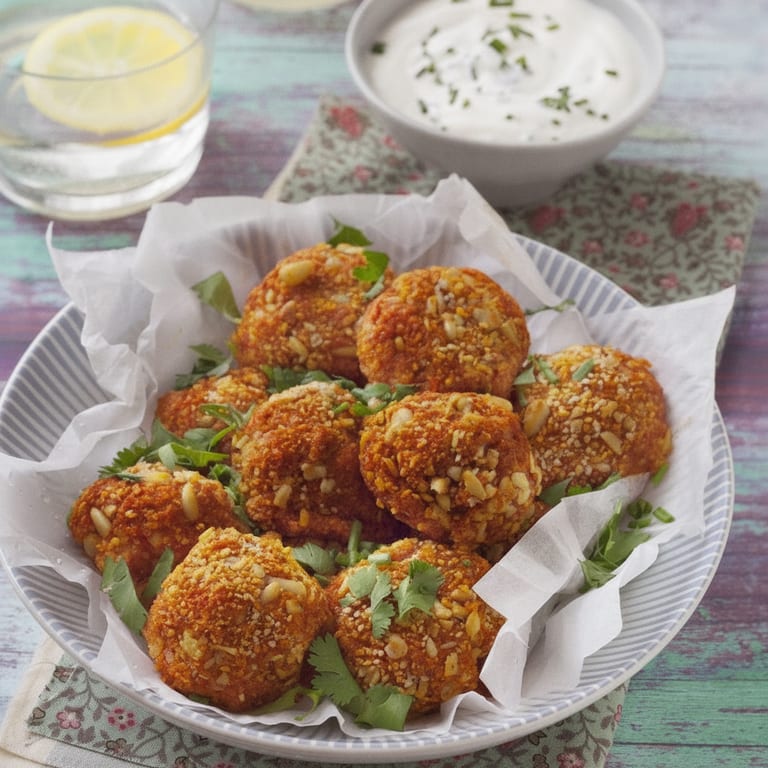 Cheese balls with bell peppers and chili peppers