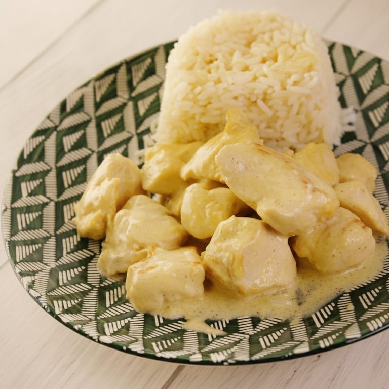 Filets de poulet à la moutarde et à la crème
