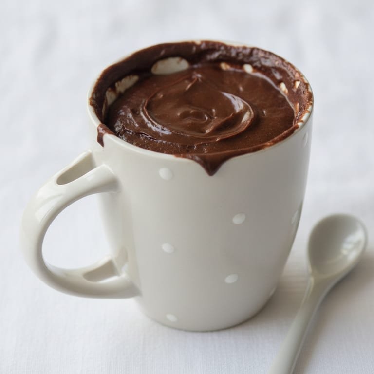 Mug Cake à la pâte à tartiner chocolat-noisette au micro-ondes