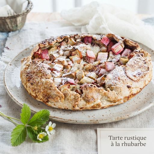 Tarte rustique à la rhubarbe